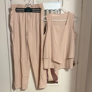 Women's pale pink/Cream Pants and Top Set